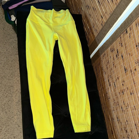 Lululemon double lined “ like new” align leggings size 6 - Picture 1 of 7